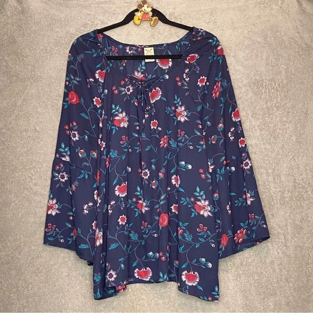 Faded Glory 2X Top Shirt Blue Red Floral Keyhole Round Neck‎ 3/4 Flare Sleeve